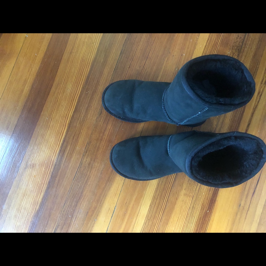 Black Uggs